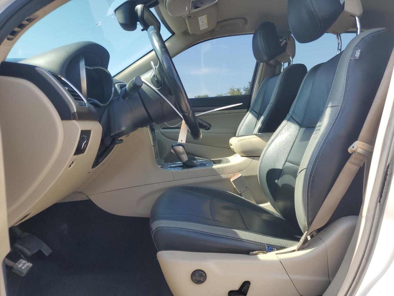 1C4RJEAG0HC610438 2017 Jeep Grand Cherokee Laredo