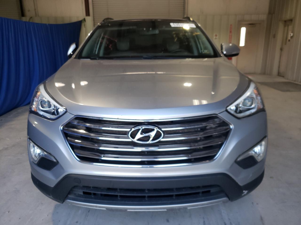 2016 Hyundai Santa Fe Se Ultimate vin: KM8SRDHF2GU131976