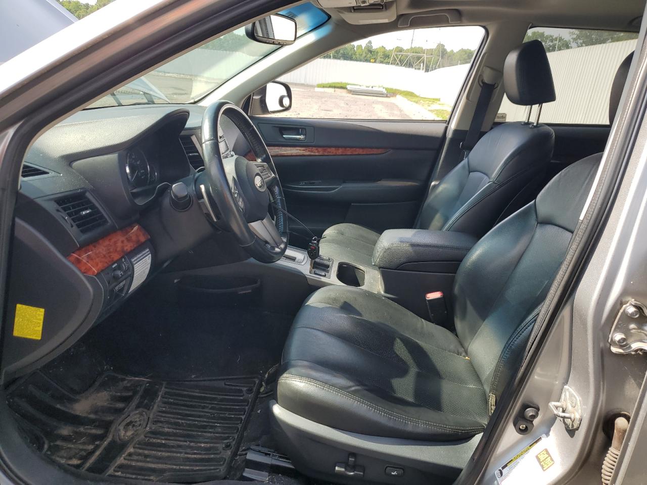 4S4BRBKC9A3384552 2010 Subaru Outback 2.5I Limited