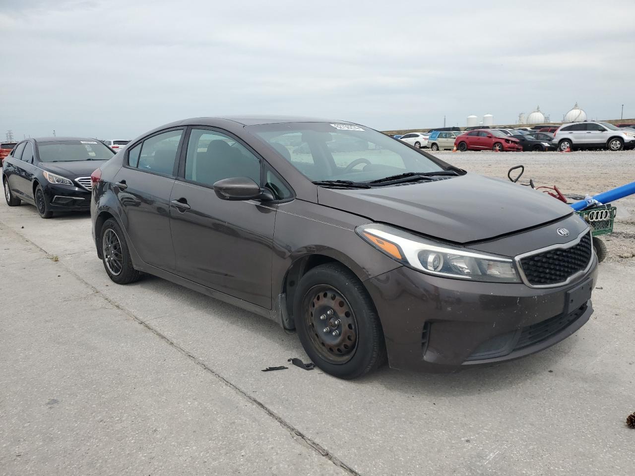 2017 Kia Forte Lx vin: 3KPFK4A76HE042490