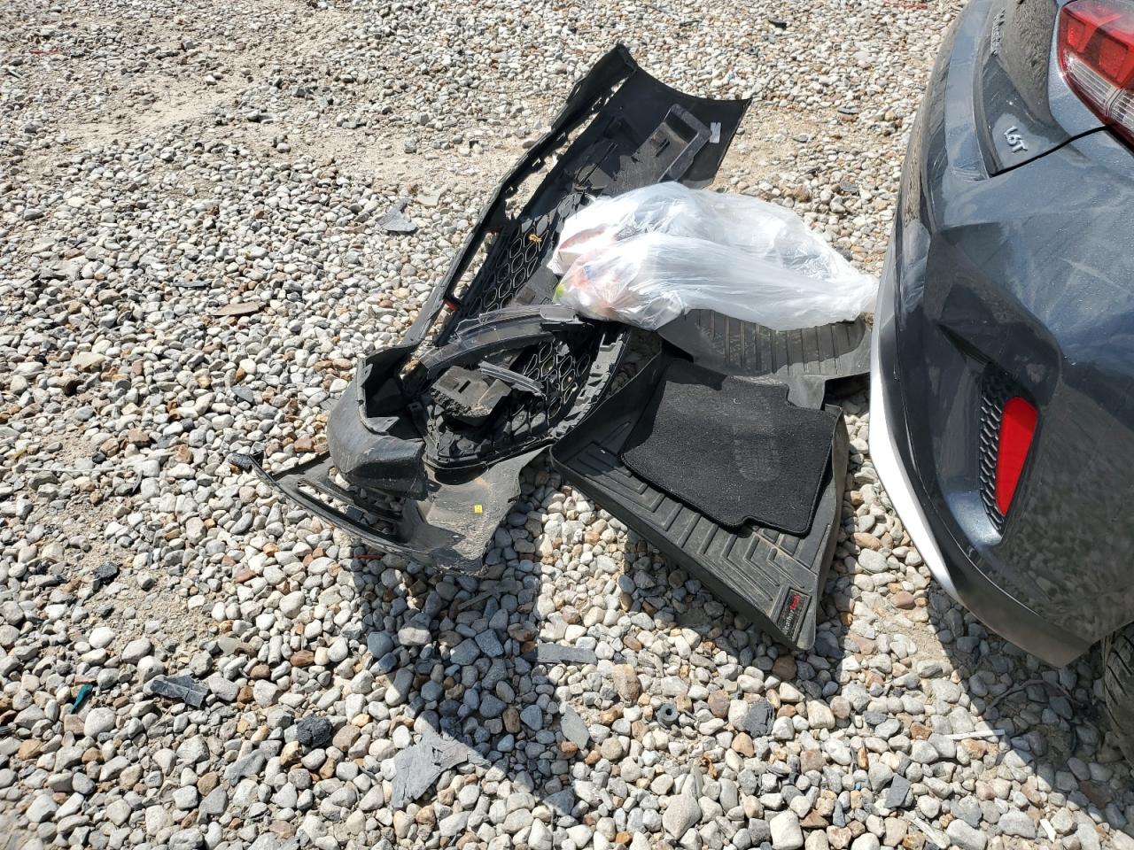 KMHTH6AB9KU020621 2019 Hyundai Veloster Turbo