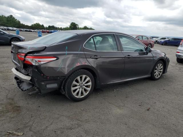 VIN 4T1B11HK6JU068438 2018 Toyota Camry, L no.3