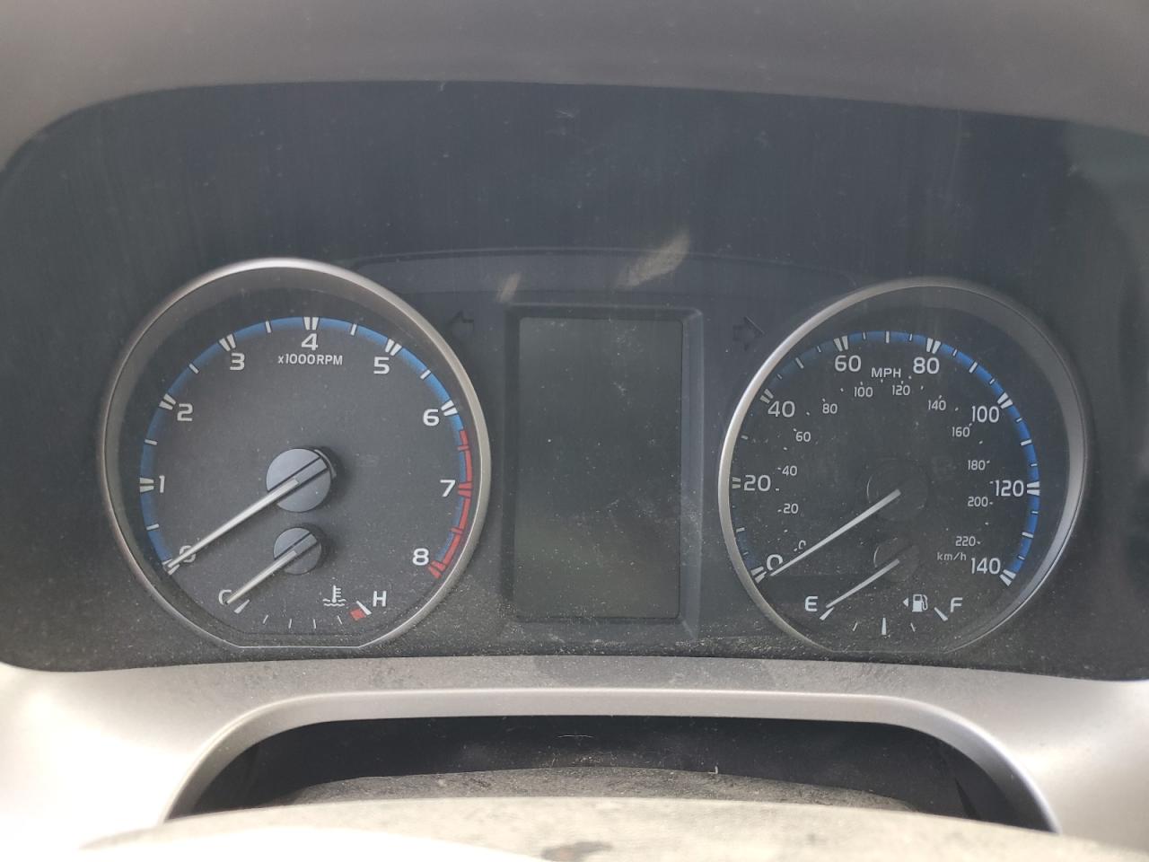 JTMRFREV3HJ162659 2017 Toyota Rav4 Xle