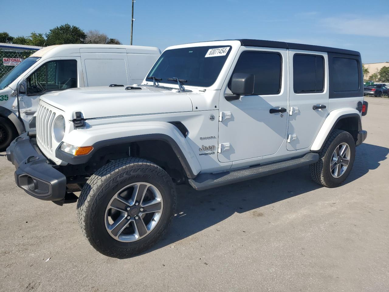 2020 Jeep Wrangler Unlimited Sahara vin: 1C4HJXEN8LW113726