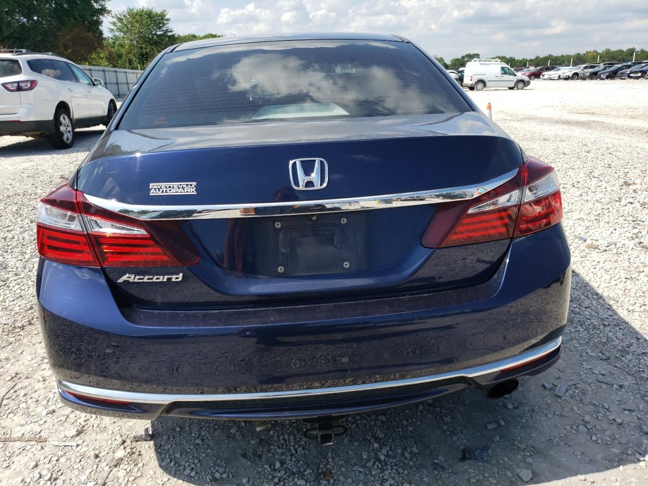 2016 Honda Accord Lx vin: 1HGCR2F37GA191311