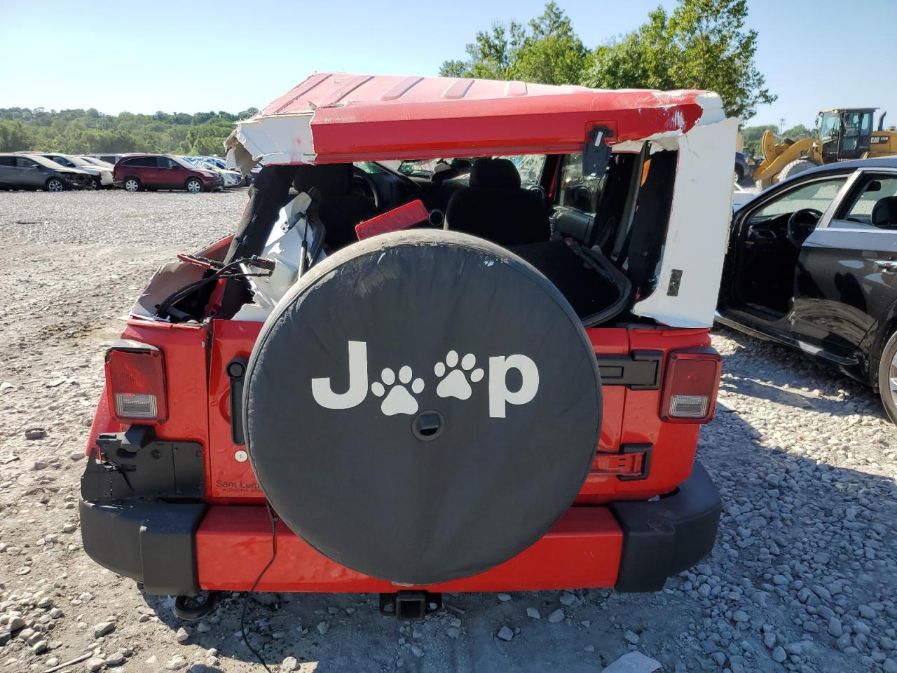 1C4AJWBGXJL937422 2018 Jeep Wrangler Sahara