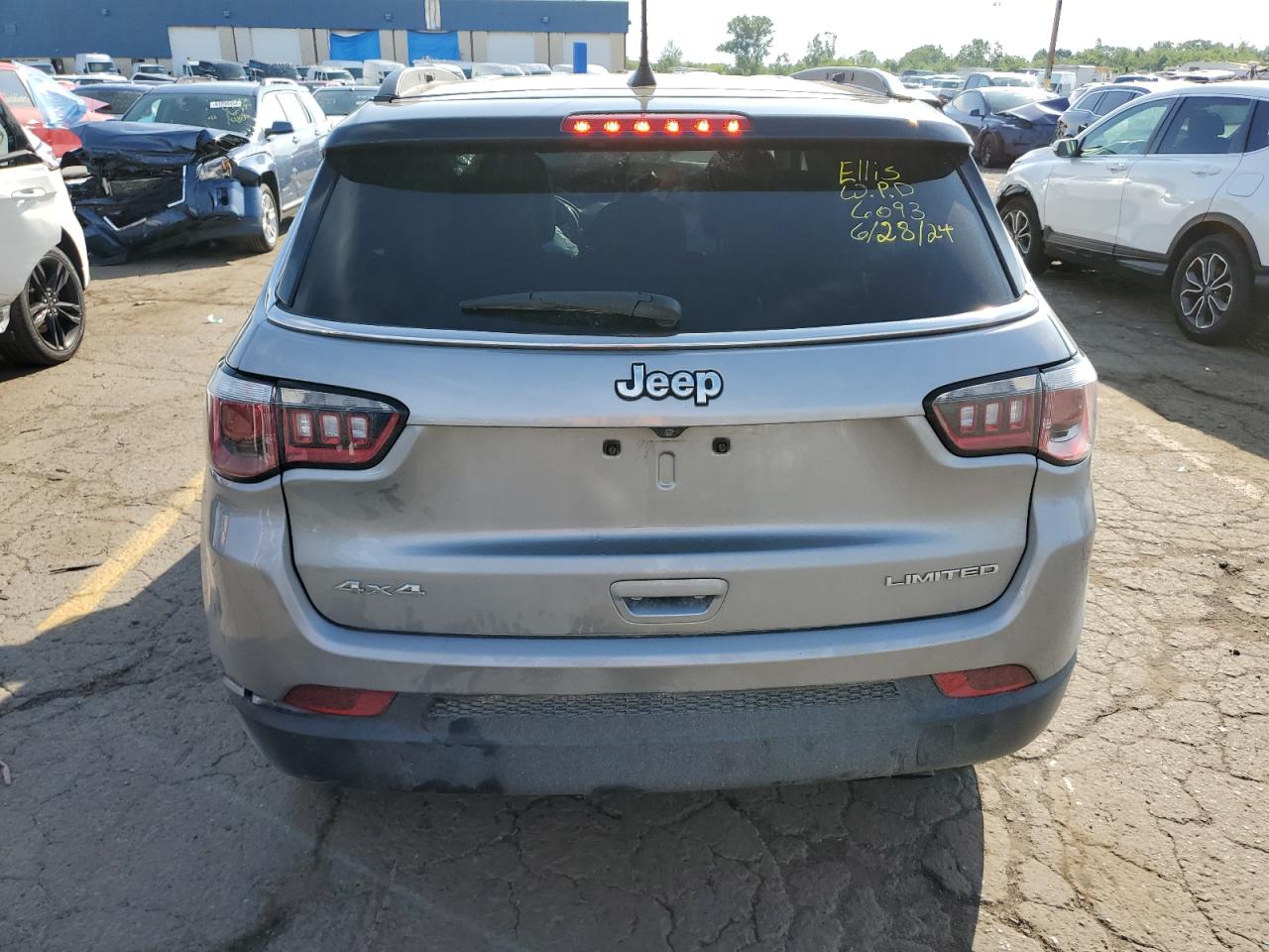 3C4NJDCB0KT666093 2019 Jeep Compass Limited