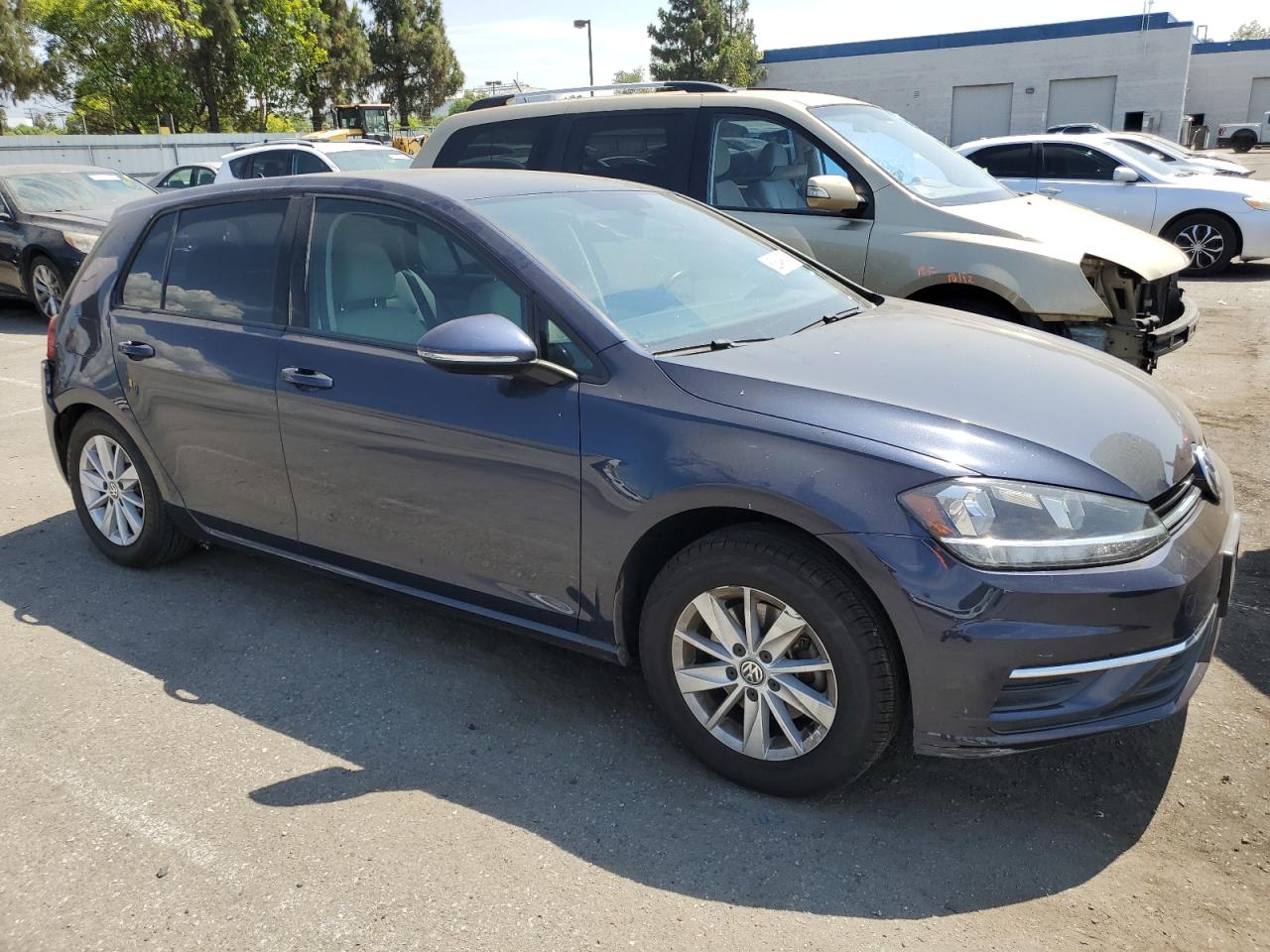 3VWG17AU4JM268227 2018 Volkswagen Golf S