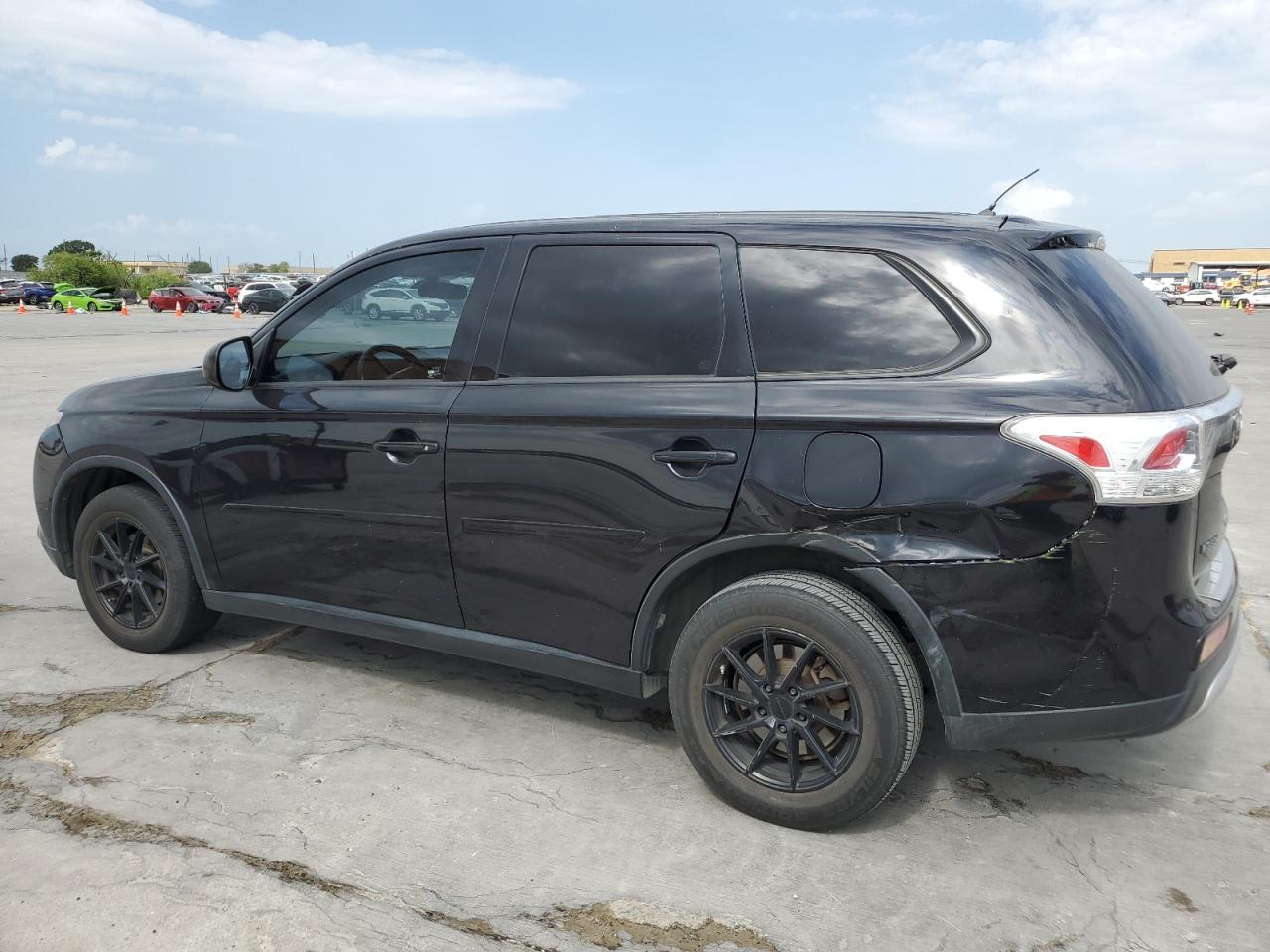 Lot #3303867709 2015 MITSUBISHI OUTLANDER