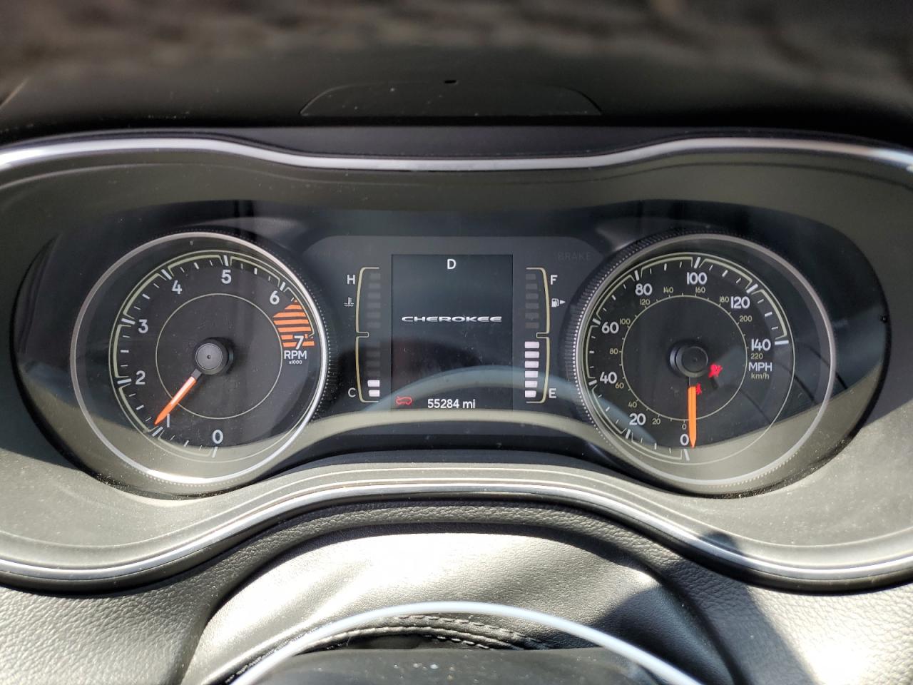 1C4PJLLBXKD160280 2019 Jeep Cherokee Latitude Plus