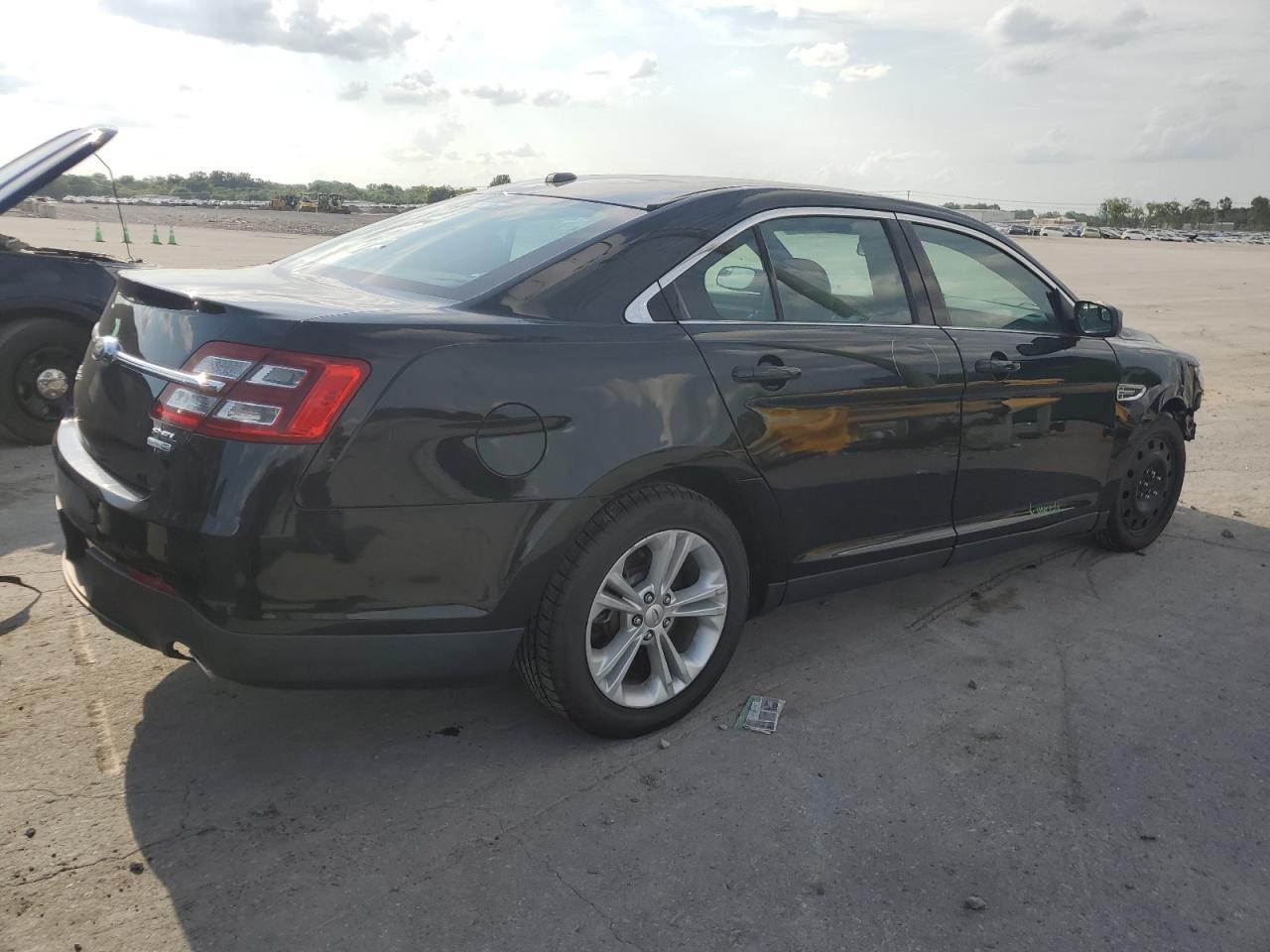 Lot #2972548933 2016 FORD TAURUS SEL