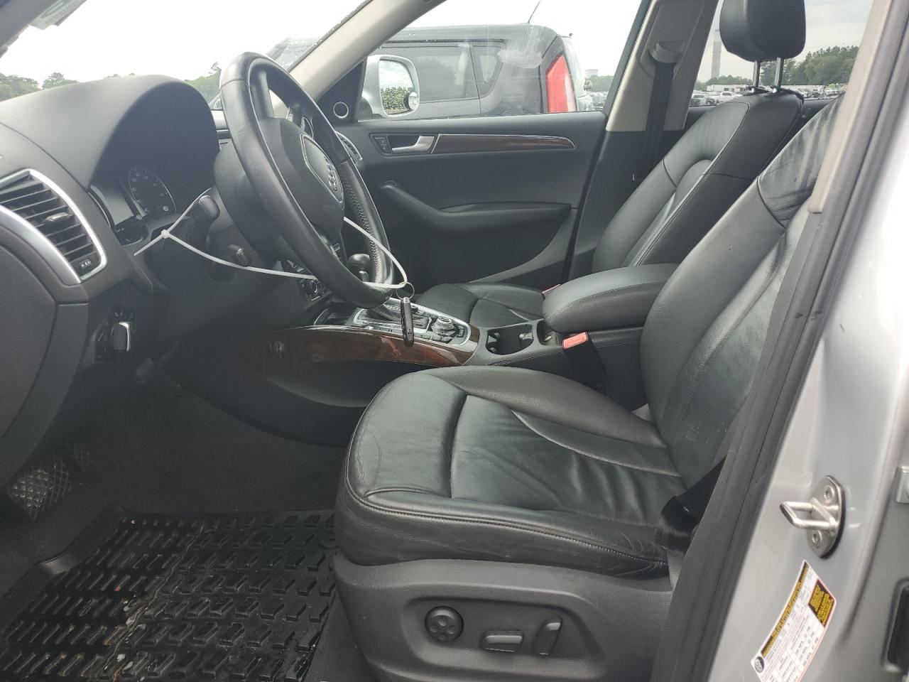 WA1LFAFP6BA025286 2011 Audi Q5 Premium Plus