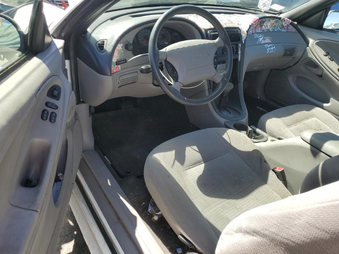 1FAFP4041XF224164 1999 Ford Mustang