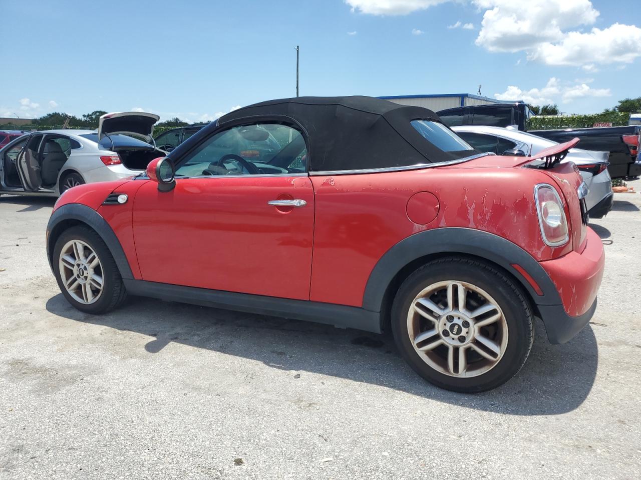 2013 Mini Cooper Roadster vin: WMWSY1C57DT429426