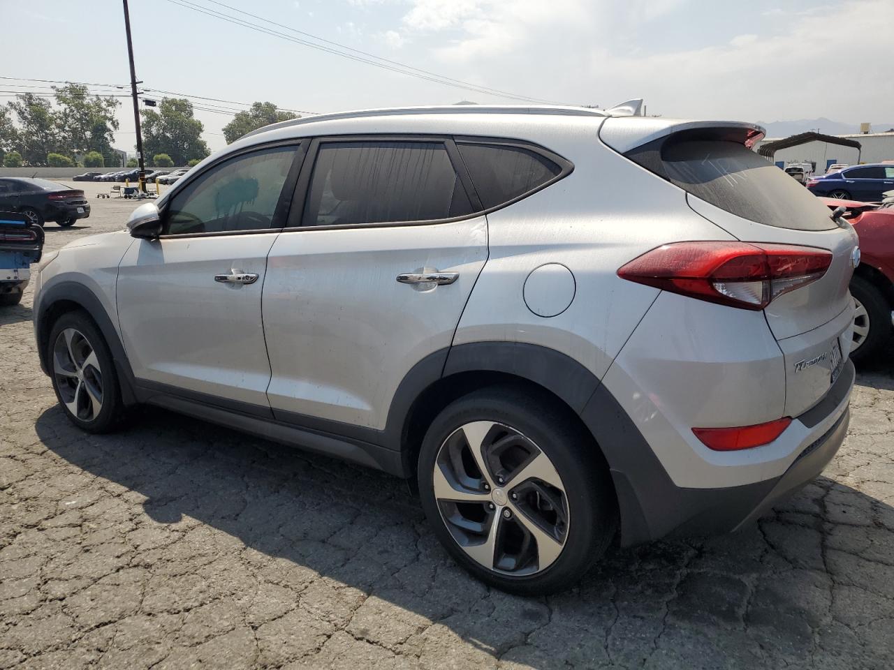 2016 Hyundai Tucson Limited vin: KM8J33A22GU166984