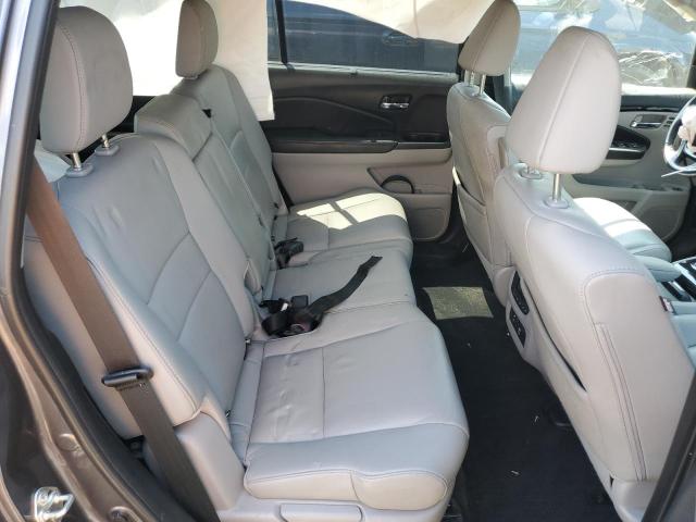 2017 HONDA PILOT TOUR - 5FNYF5H93HB019429