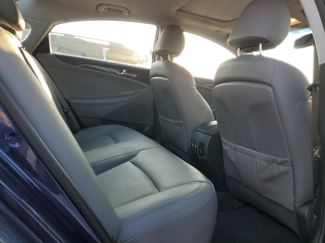 5NPEC4AC5BH031389 2011 Hyundai Sonata Se