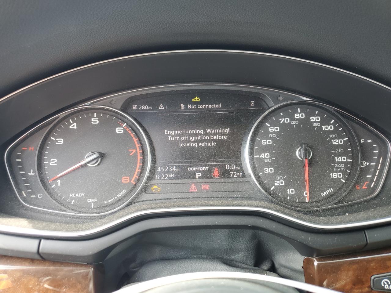 WAUKMAF46JA170983 2018 Audi A4 Premium