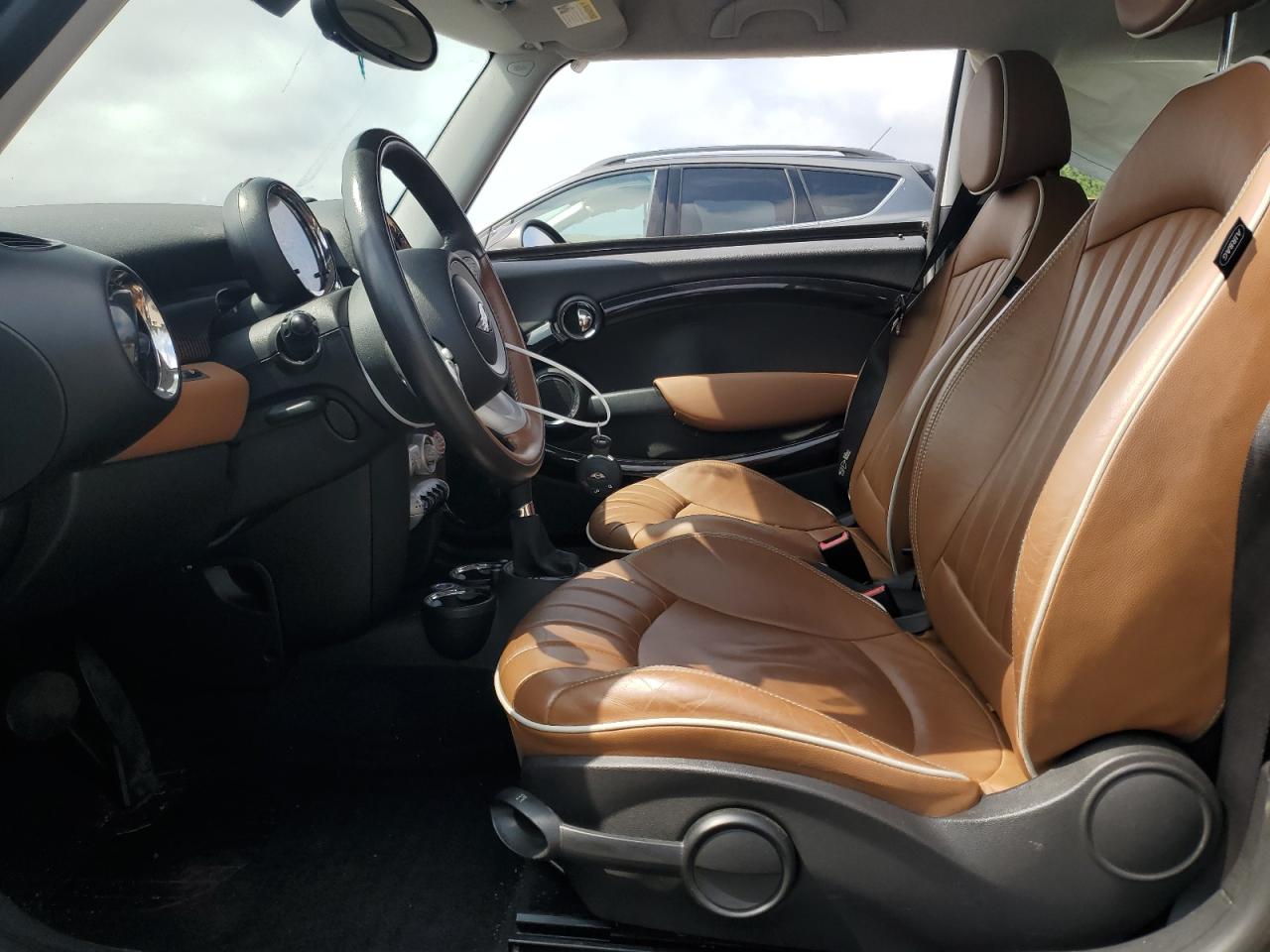 WMWMF3C52ATZ64329 2010 Mini Cooper