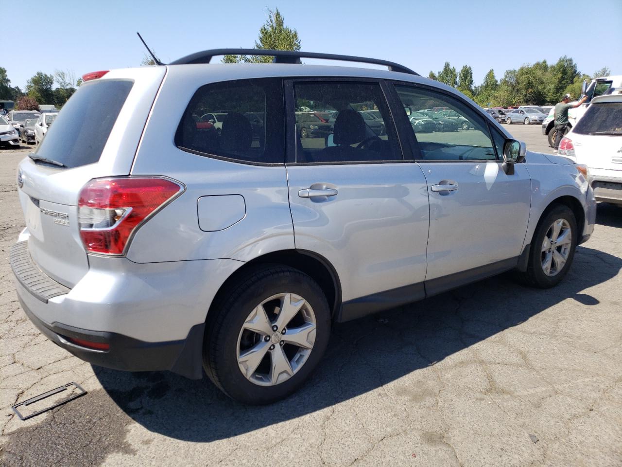 Lot #2749386662 2015 SUBARU FORESTER 2