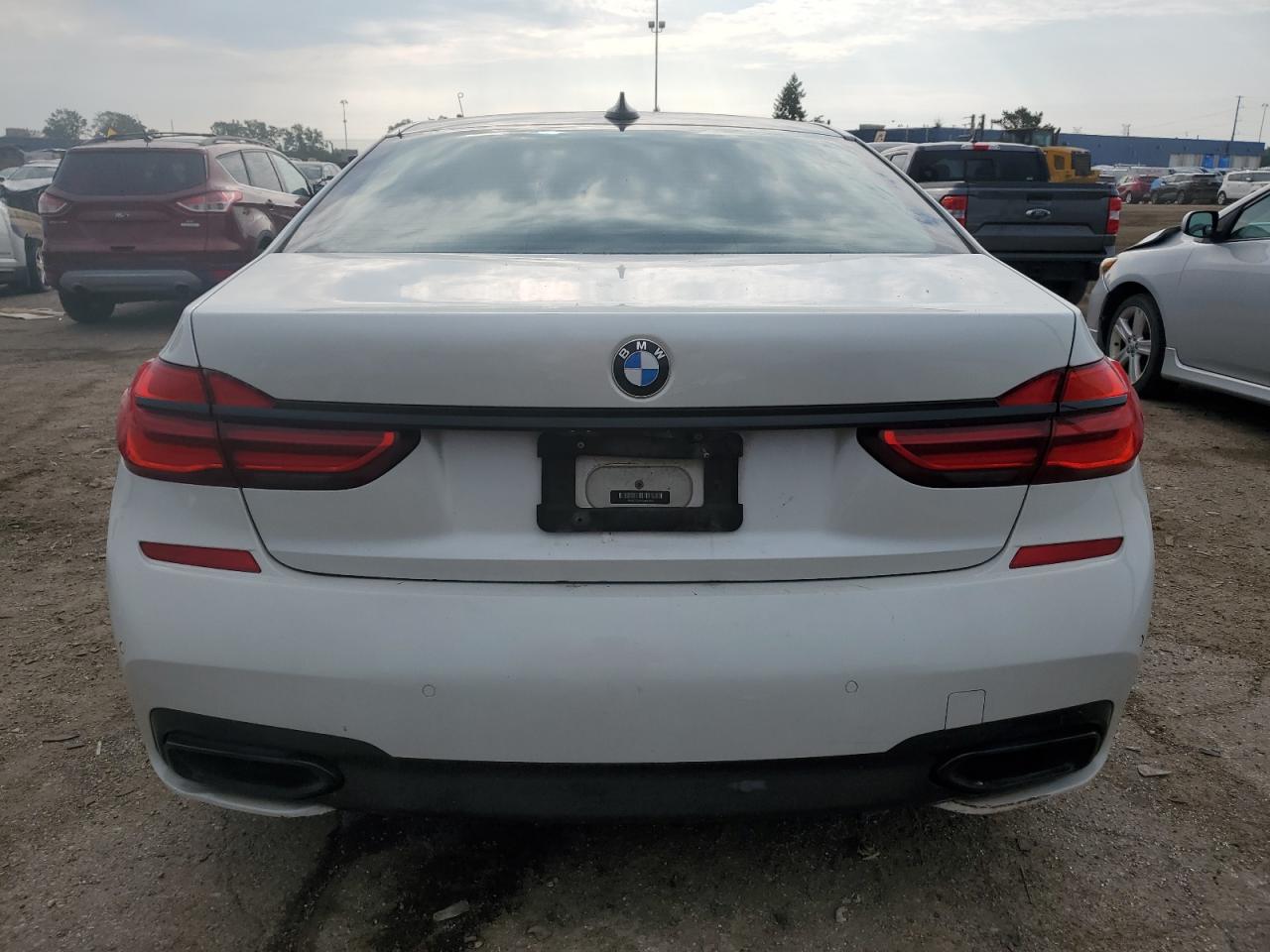 WBA7F2C54GG416647 2016 BMW 750 Xi