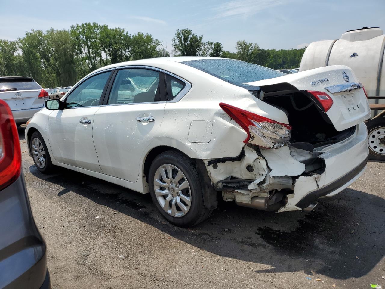 2016 Nissan Altima 2.5 vin: 1N4AL3AP1GN371955