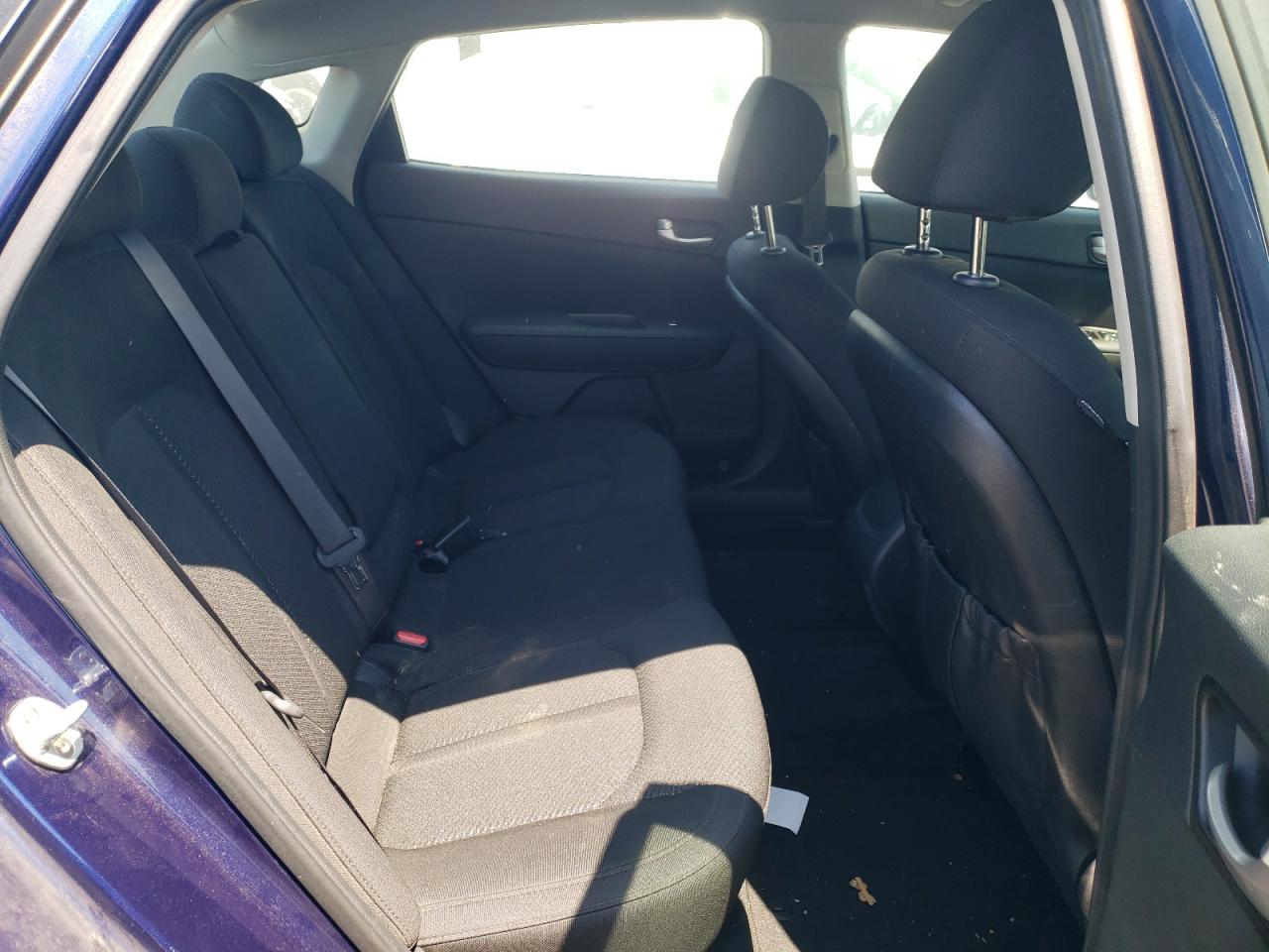 5XXGT4L37JG220030 2018 Kia Optima Lx