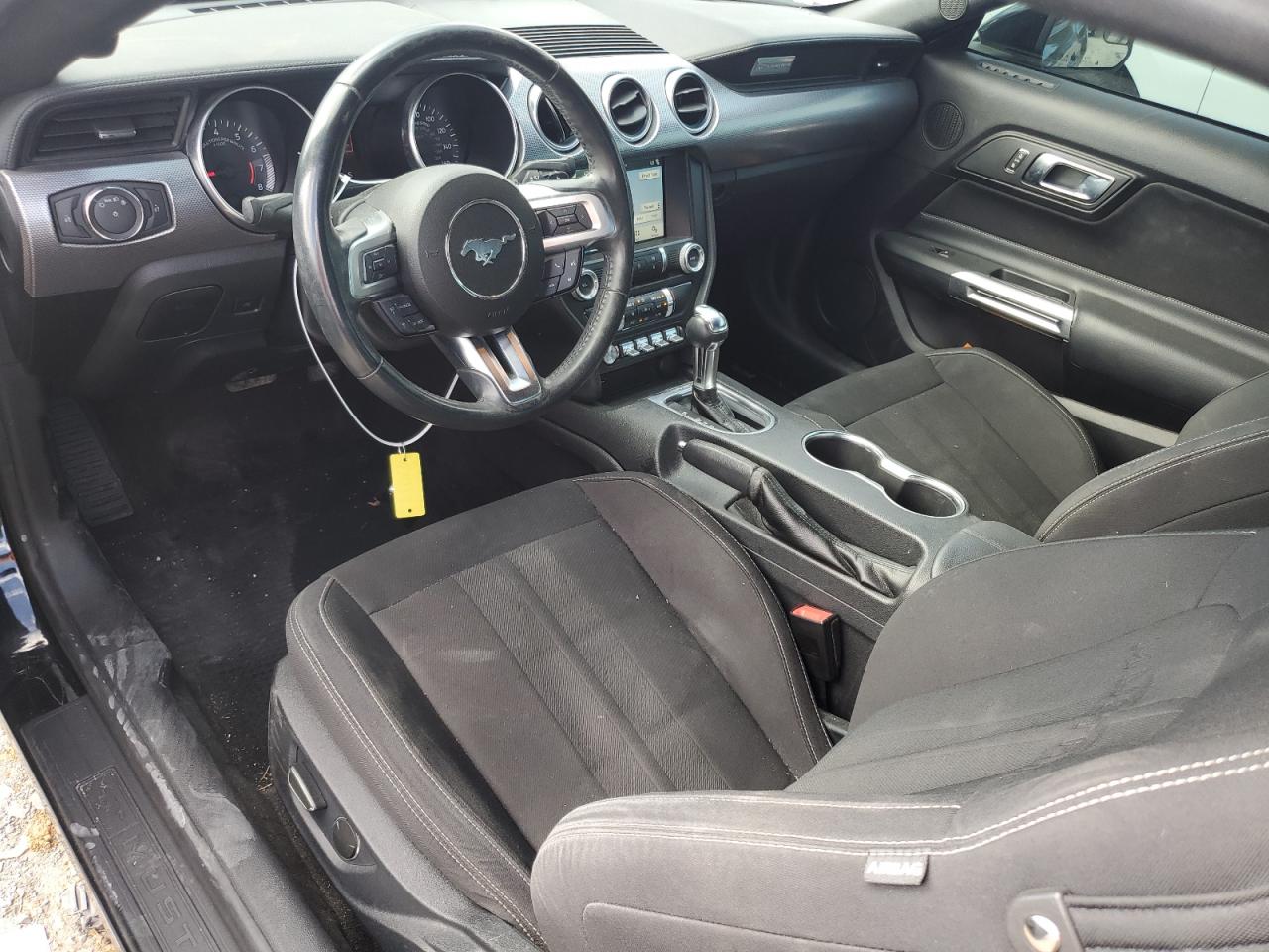 1FA6P8TH2J5170585 2018 Ford Mustang