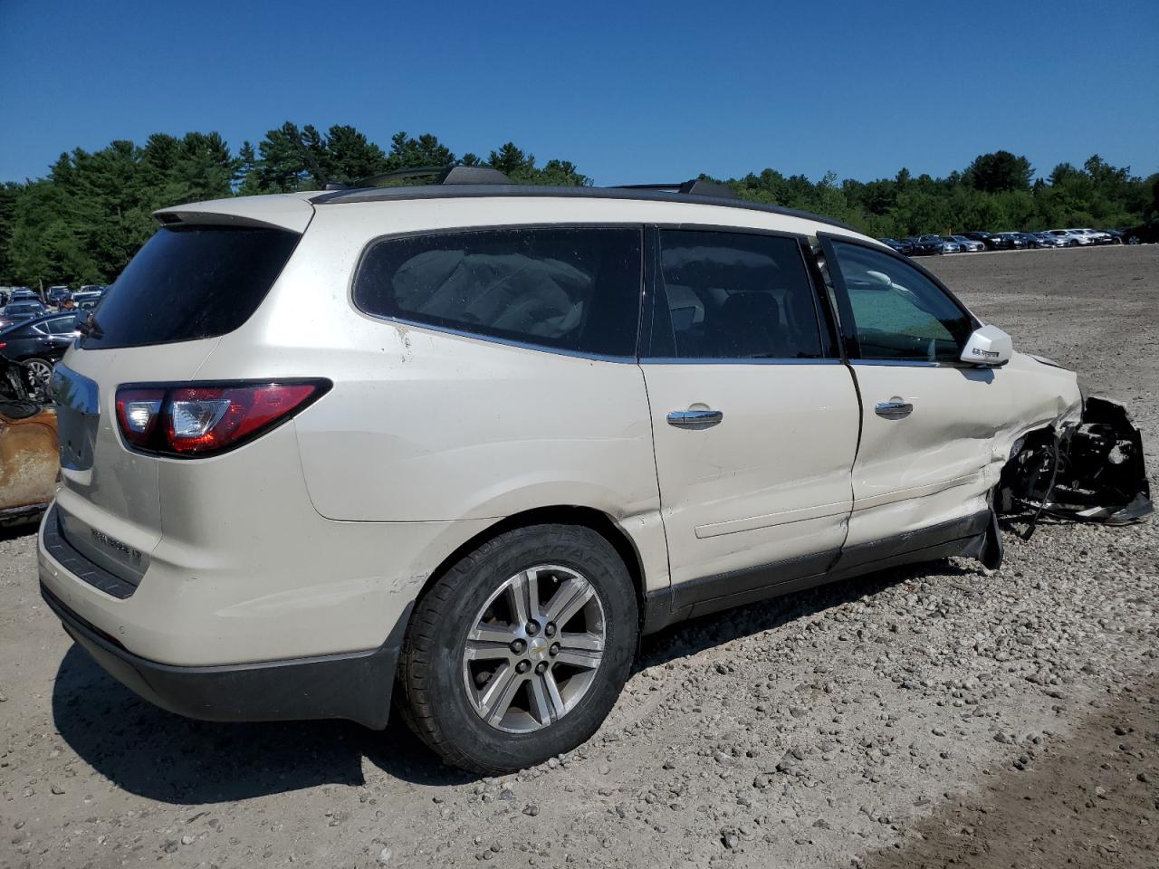 1GNKVHKD5FJ110495 2015 Chevrolet Traverse Lt