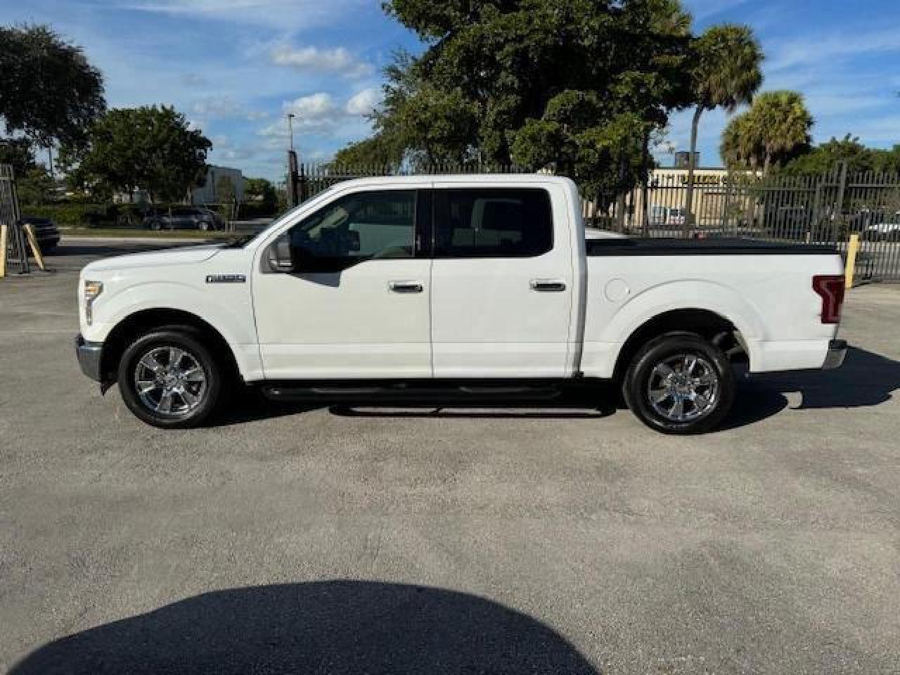 2016 Ford F150 Supercrew vin: 1FTEW1C87GKD70727