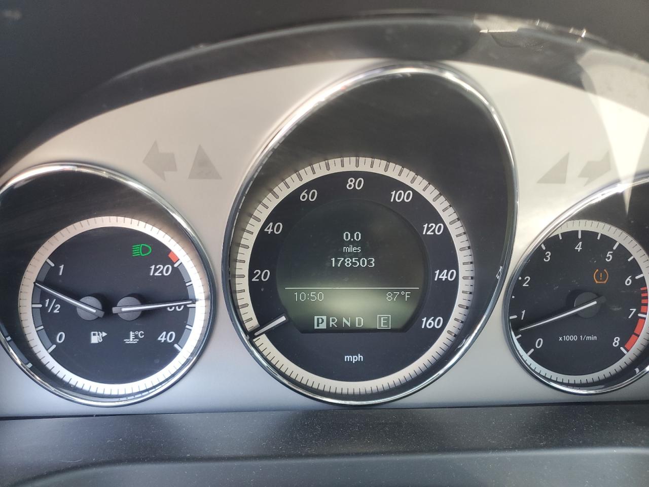 WDDGF5EB2BR146702 2011 Mercedes-Benz C 300