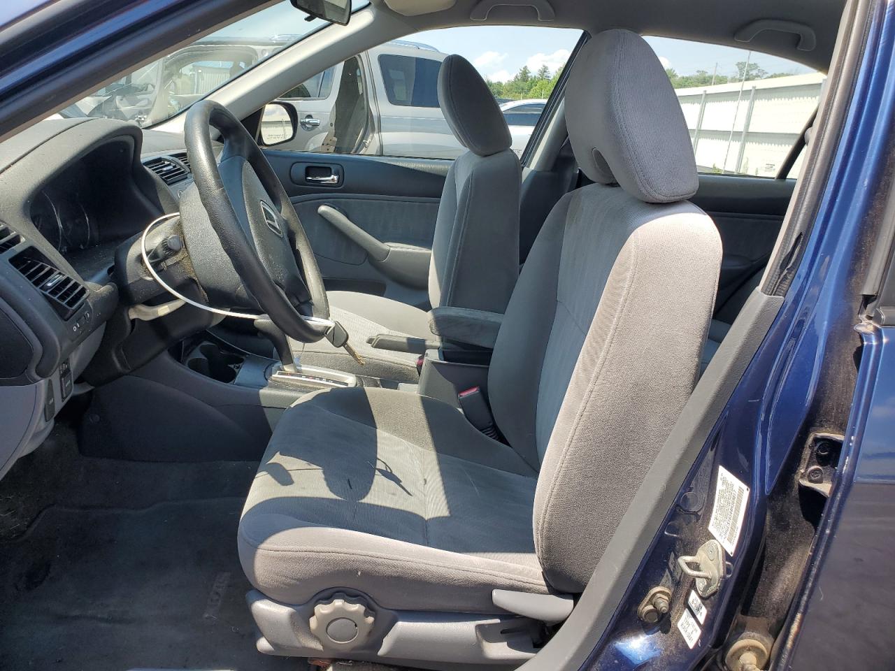 2HGES16544H569817 2004 Honda Civic Lx