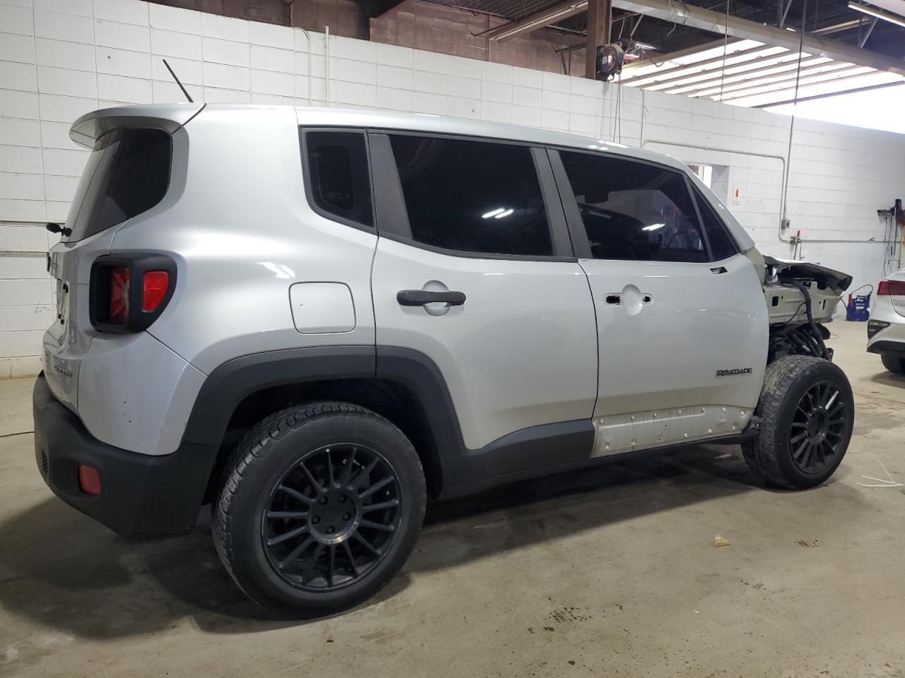 ZACCJBAT3FPB43722 2015 Jeep Renegade Sport