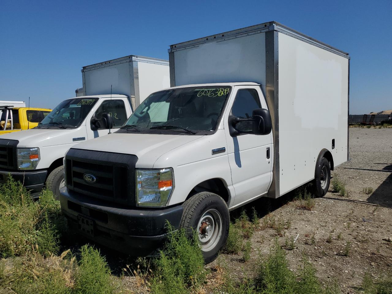 Lot #2711232935 2023 FORD ECONOLINE