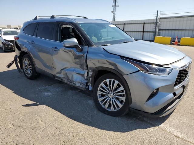 VIN 5TDFZRBH6MS158384 2021 Toyota Highlander, Platinum no.4