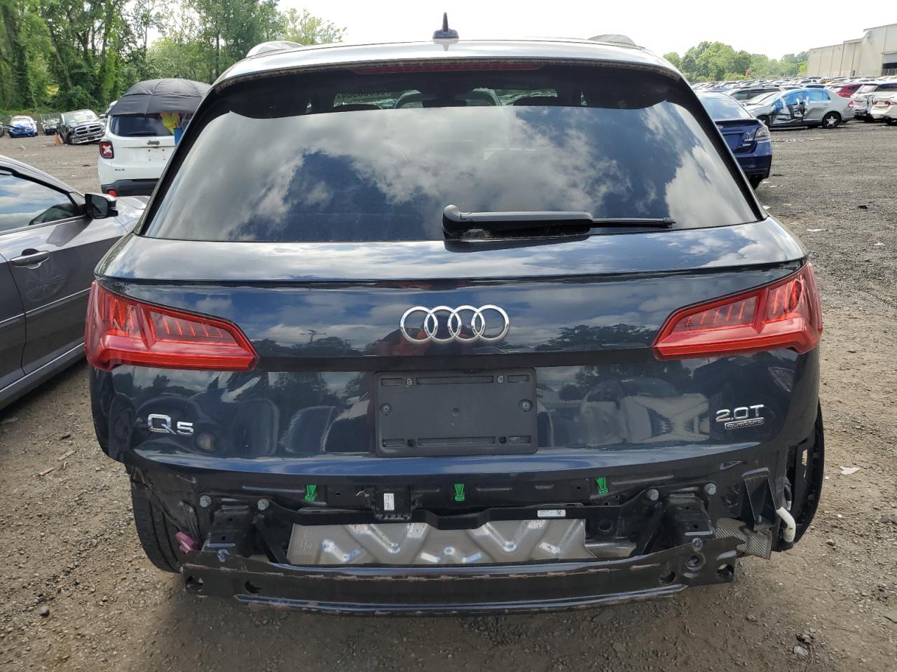 WA1CNAFY4J2177748 2018 Audi Q5 Prestige