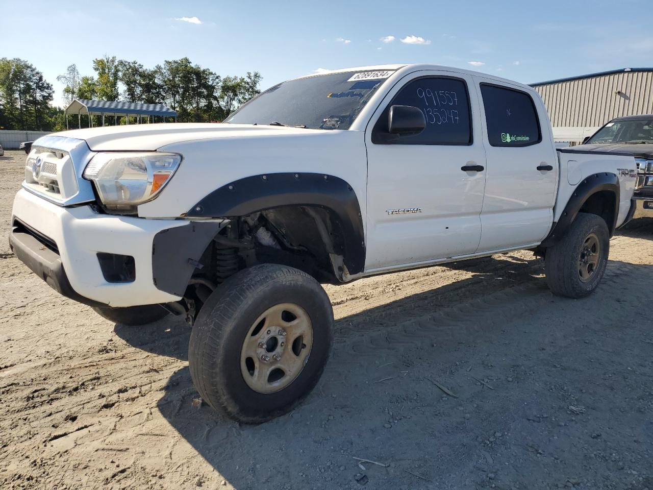 2014 Toyota Tacoma Double Cab vin: 3TMLU4EN3EM135247