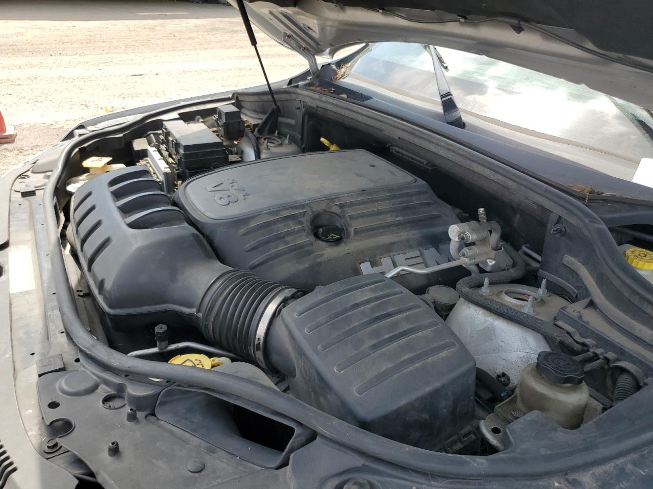 1J4RR5GT2BC510985 2011 Jeep Grand Cherokee Limited