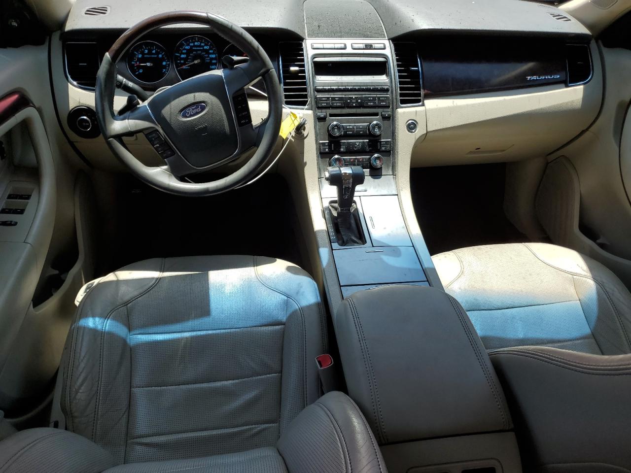 1FAHP2FWXAG132624 2010 Ford Taurus Limited