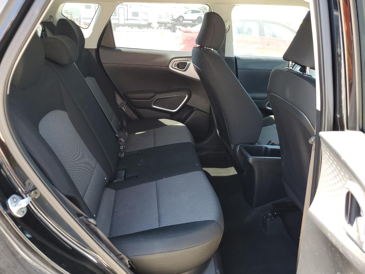 KNDJ22AU2L7029863 2020 Kia Soul Lx