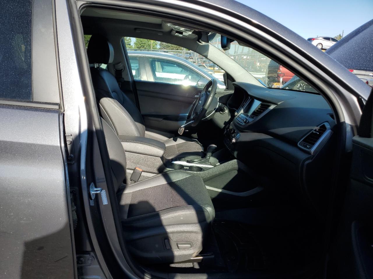 KM8J3CA28JU626060 2018 Hyundai Tucson Value