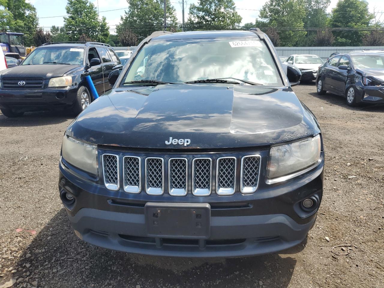 2014 Jeep Compass Latitude vin: 1C4NJDEB4ED659283