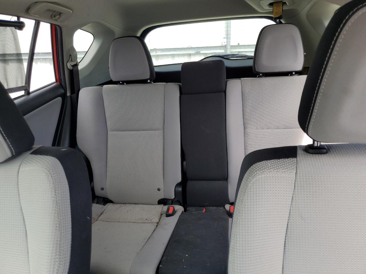 JTMRFREV3HJ162659 2017 Toyota Rav4 Xle