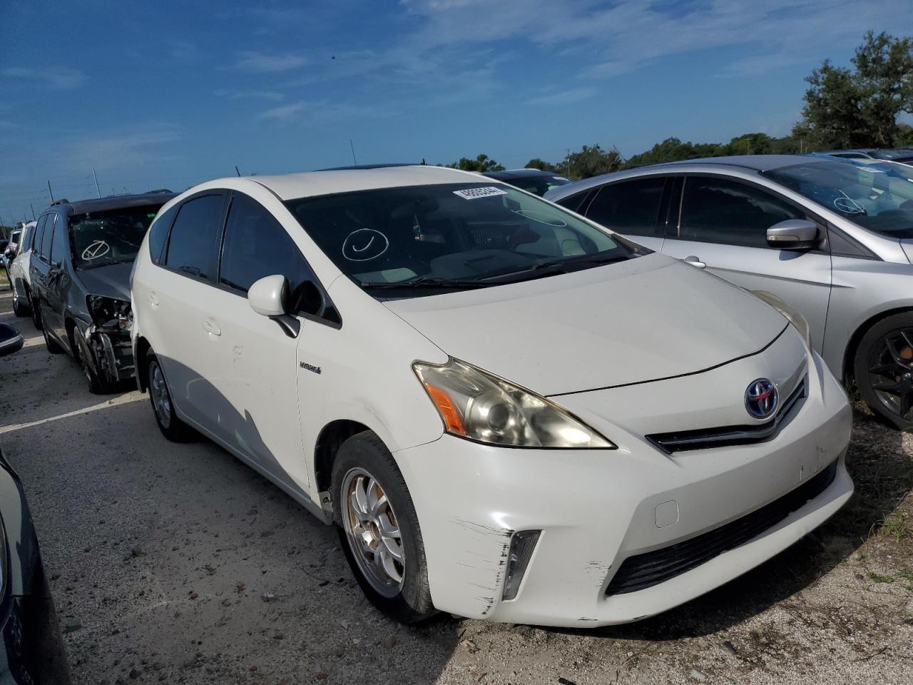 Lot #3049522688 2012 TOYOTA PRIUS V