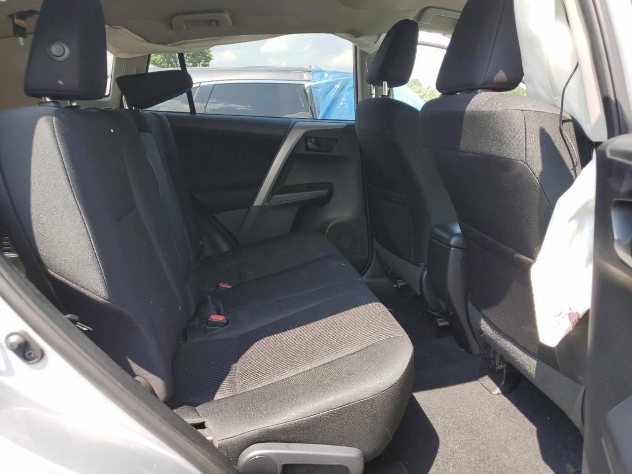 2T3BFREV5HW622035 2017 Toyota Rav4 Le