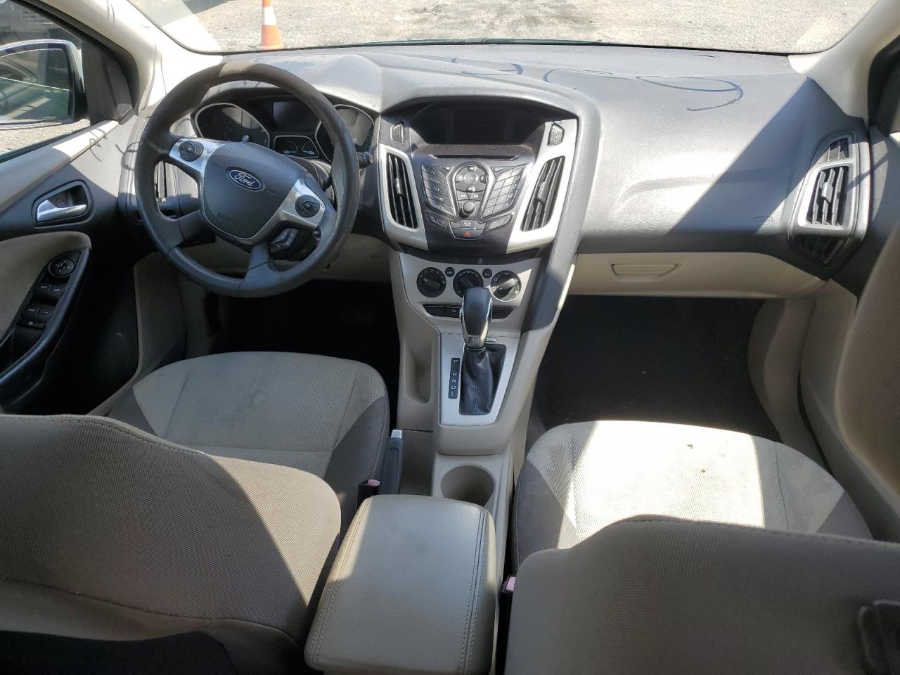 1FAHP3K29CL298961 2012 Ford Focus Se