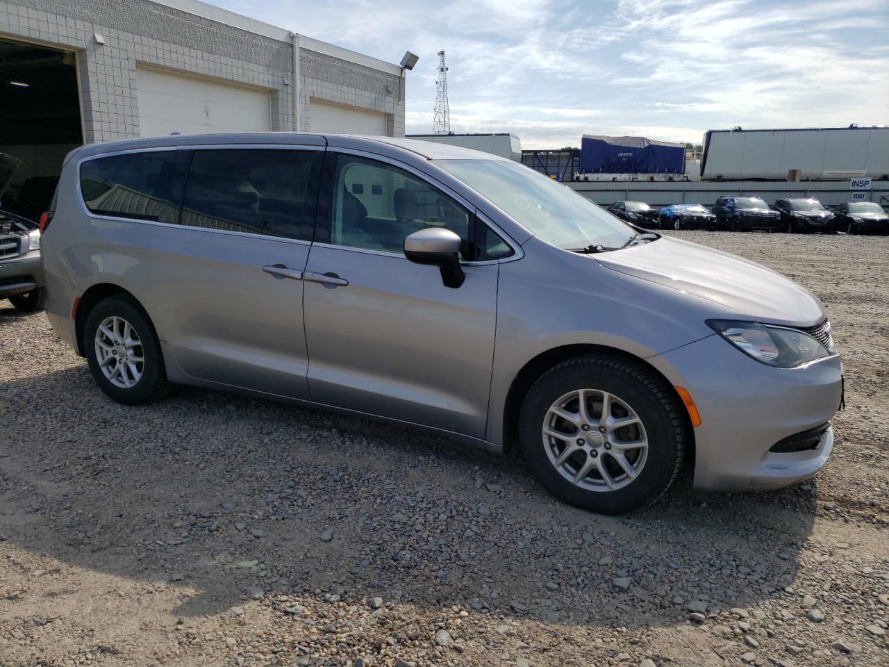 2017 Chrysler Pacifica Lx vin: 2C4RC1CG4HR500483