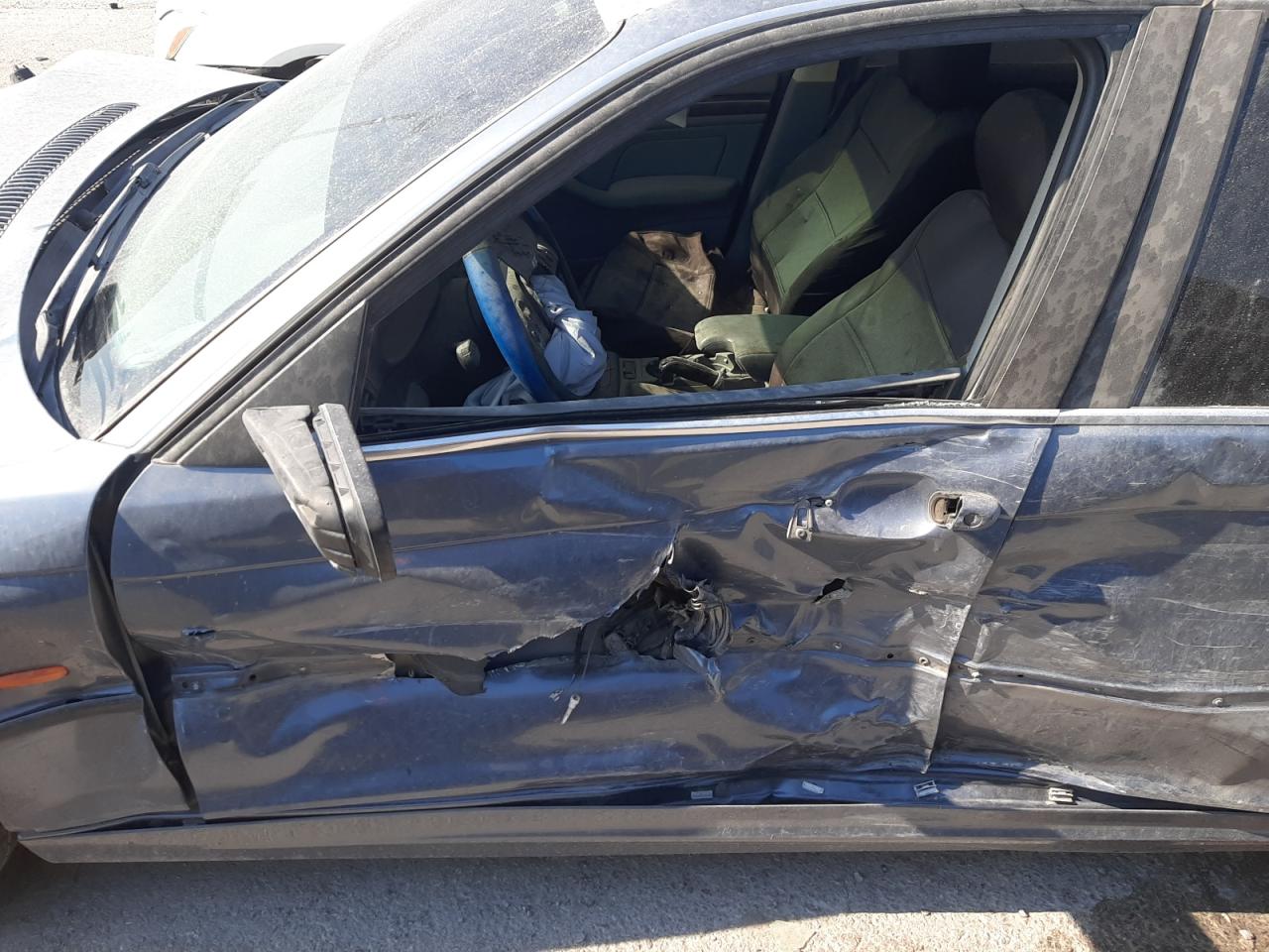 WBAAV534X1FJ64160 2001 BMW 330 I