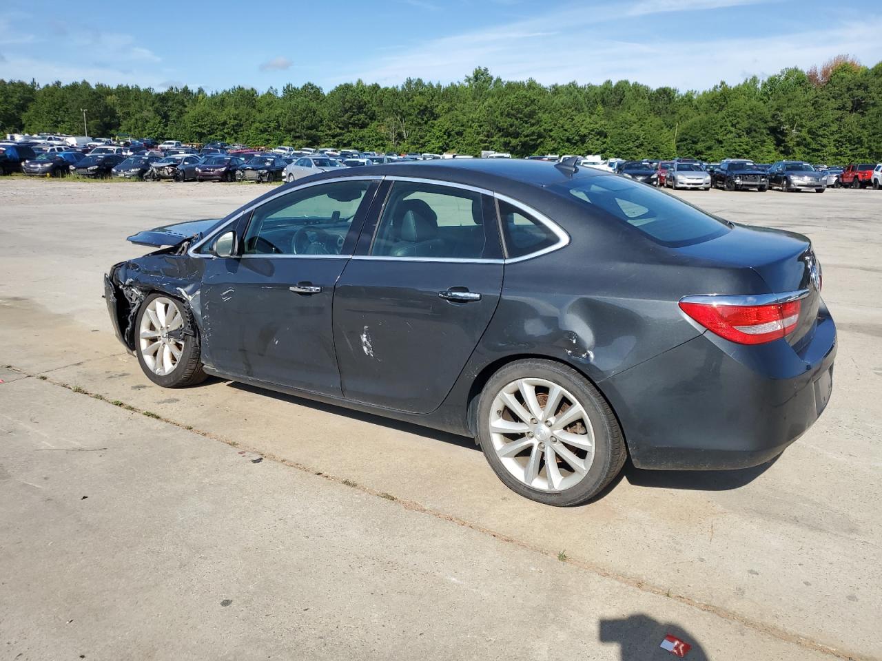 Lot #2993914304 2014 BUICK VERANO