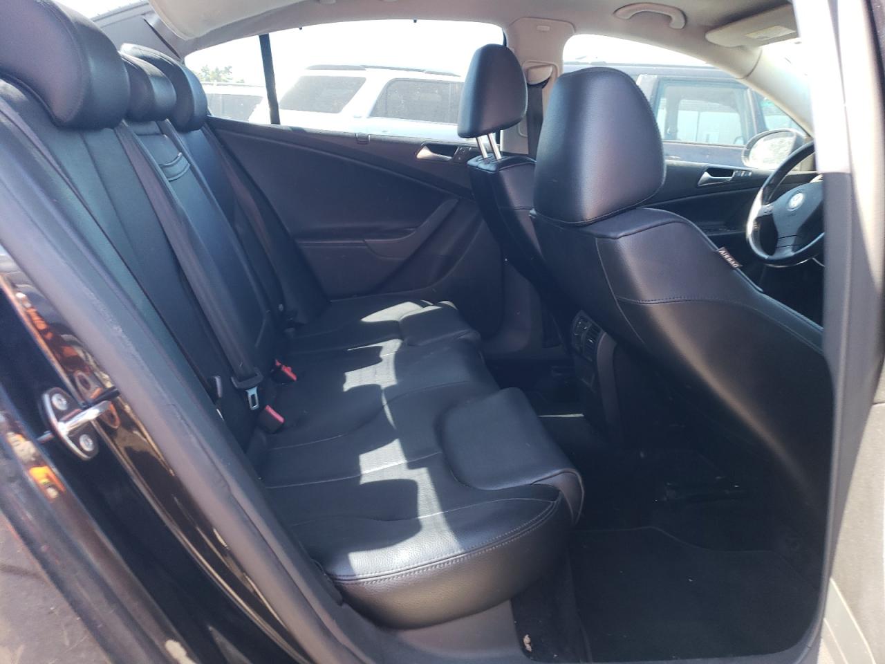 WVWJK73C69P054081 2009 Volkswagen Passat Turbo